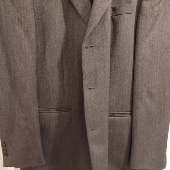 Nautica Suit - Size: 42R/36W - Picture 3 of 15